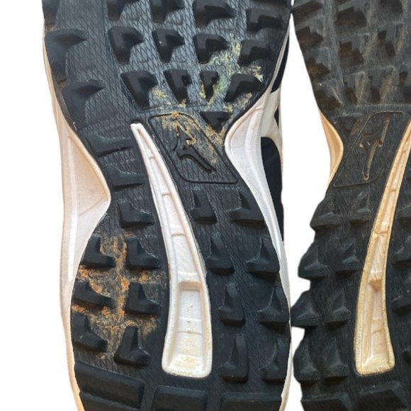 Mizuno Ambition 2 All Surface Women's Turf Shoes, 320640, Size 7.5 - Picture 7 of 7